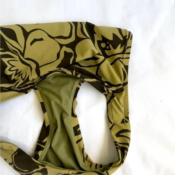 VINTAGE Y2K Victoria’s Secret High Waisted Bikini Bottoms - Picture 5 of 6